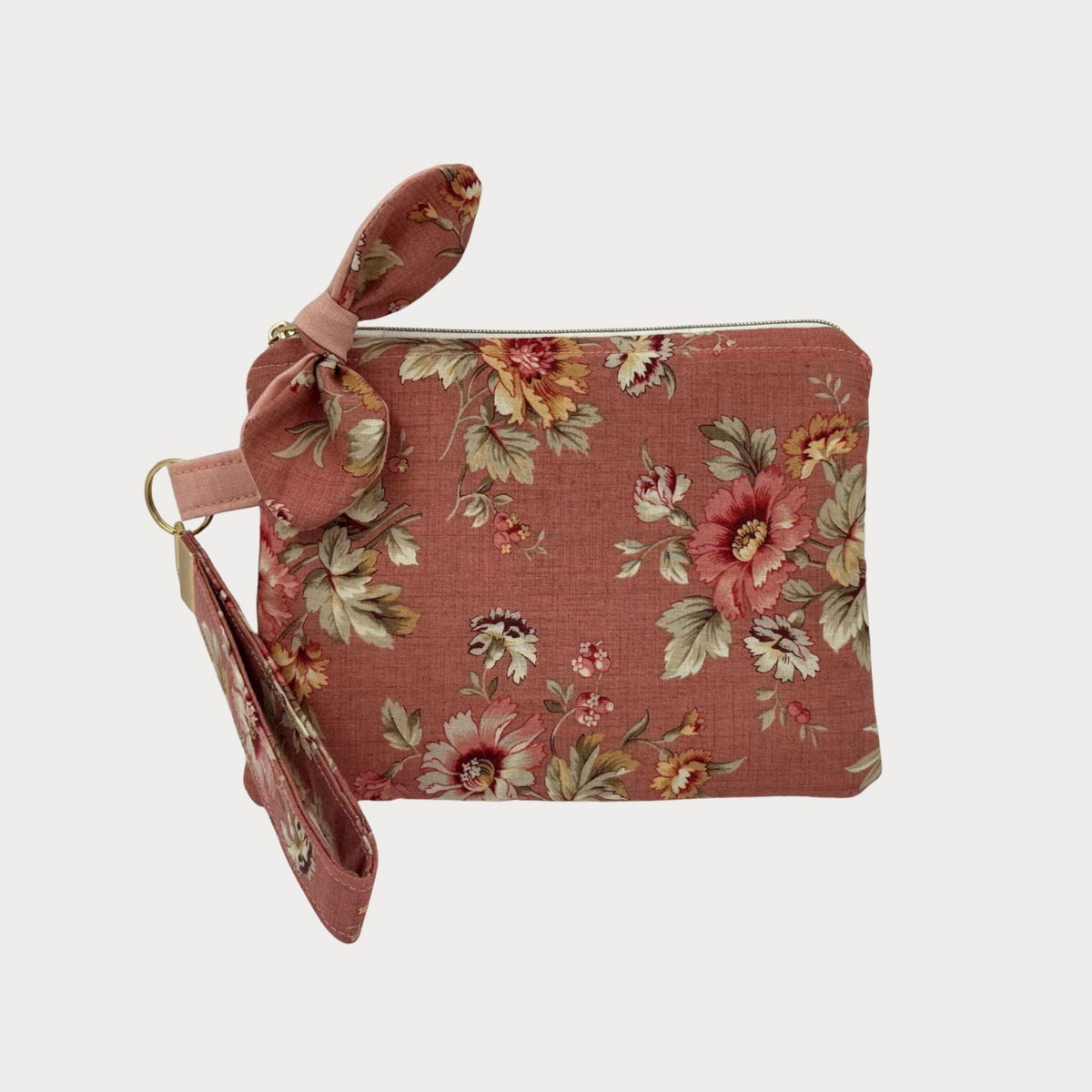 Wristlet Purse with Attached Key Fob