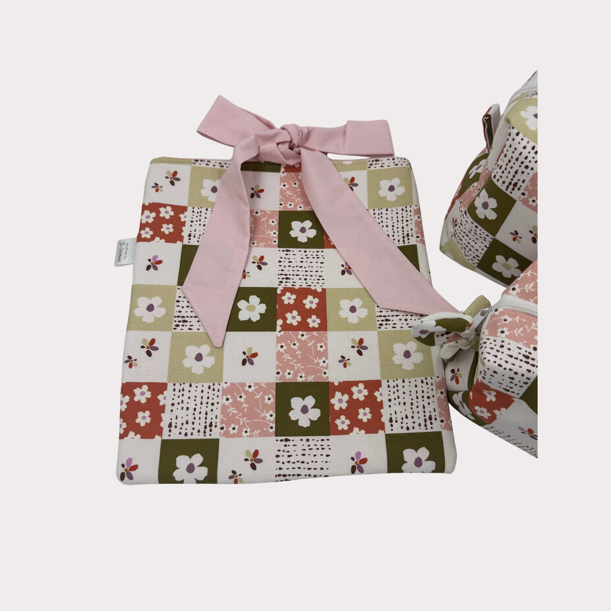 Book & Device Pouches- Modern Daisy