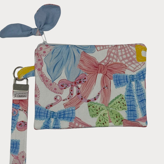 Wristlet Purse with attached Key Fob - Bows