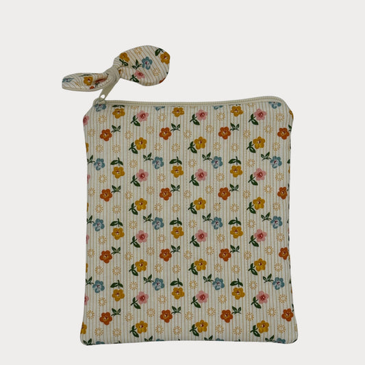 E-reader Case (Kindle or Kobo) - Honeybee Garden