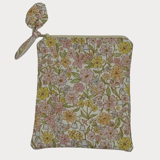 E-reader Case (Kindle or Kobo) - Vintage Blossom Cream