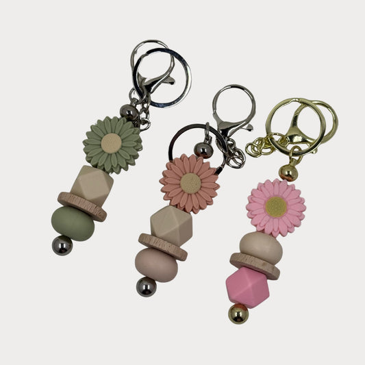 Beaded Daisy Bar Keyrings - Large Daisy