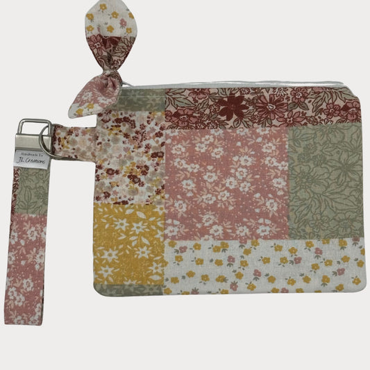 Wristlet Purse with attached Key Fob - Patchwork Floral
