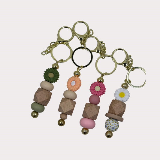 Beaded Daisy Bar Keyrings - Small Daisy